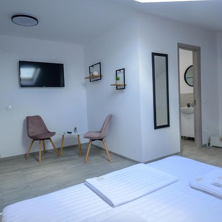 Hotel Vila Rd à Constanţa Extérieur photo