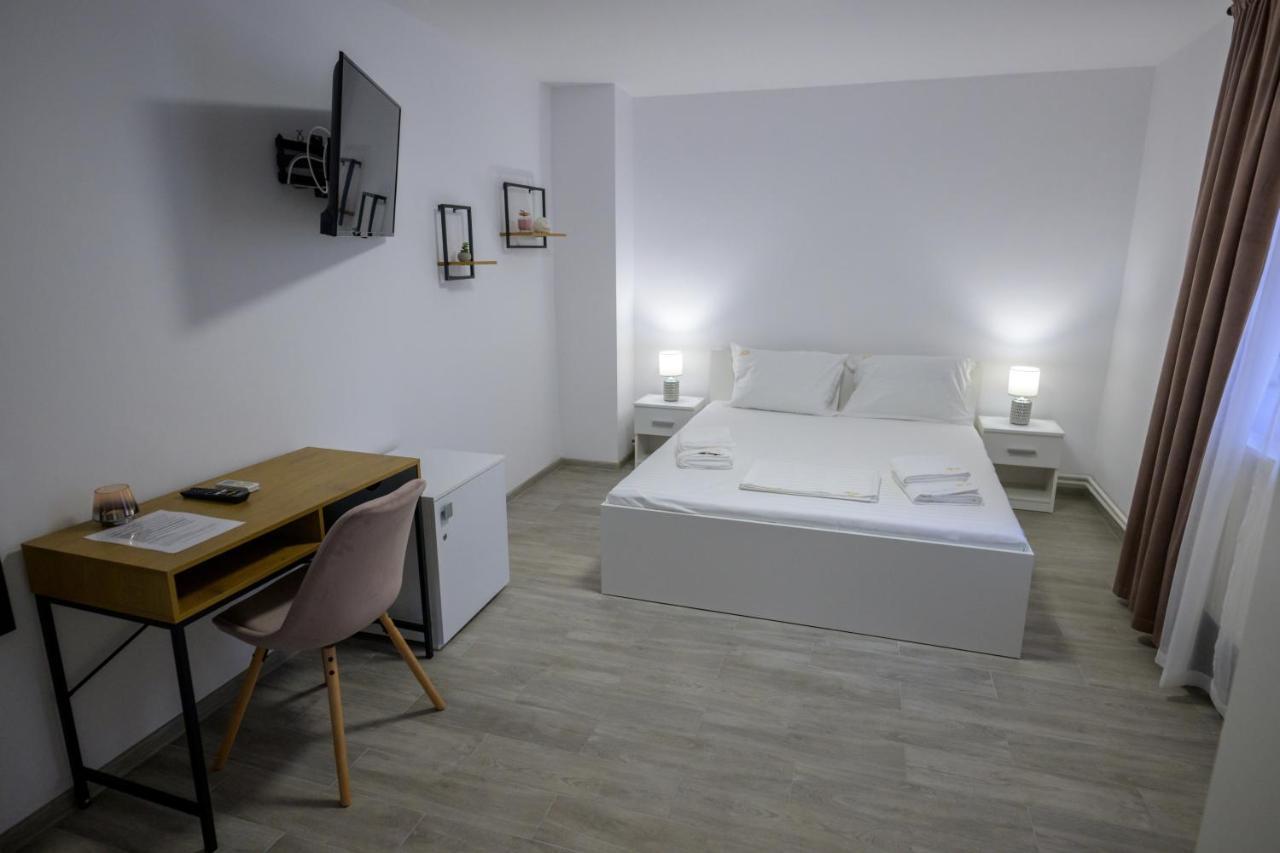 Hotel Vila Rd à Constanţa Extérieur photo